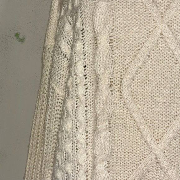 Cream Pull-Over Sweater - Picture 6 of 9